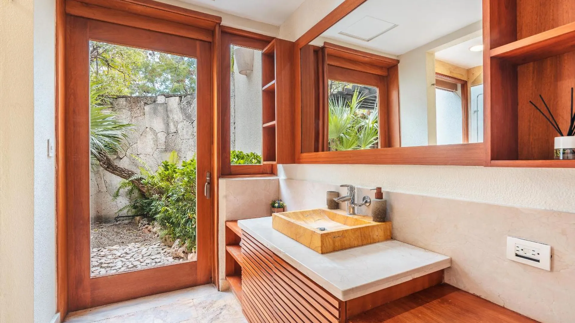 Amazing 5Br Villa W Pool At Green Village A Punta Cana